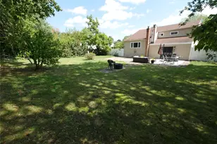 28 Block Blvd, Port Jefferson Station, NY 11776 - Photo 15