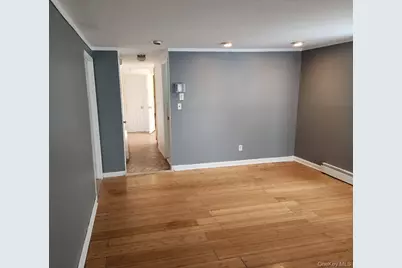 1570 Kenneth Avenue, Baldwin, NY 11510 - Photo 3