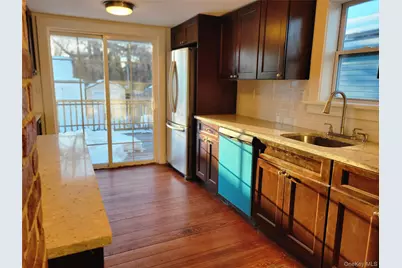 40 Belford Avenue, Bay Shore, NY 11706 - Photo 7