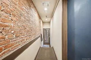 451 W 22nd St, New York, NY 10011 - Photo 13