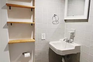 451 W 22nd St, New York, NY 10011 - Photo 9