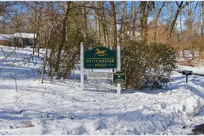 115 Warner Road, Huntington, NY 11743 - Photo 3