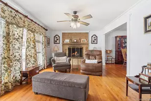 75 Beechwood Ave, Poughkeepsie, NY 12603 - Photo 5