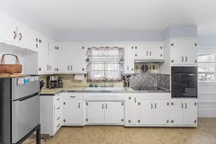 75 Beechwood Ave, Poughkeepsie, NY 12603 - Photo 9