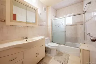 104-48 Lefferts Blvd, Richmond Hill, NY 11419 - Photo 17