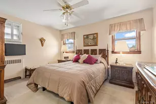 738 Sprague Ave, Franklin Square, NY 11010 - Photo 7