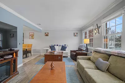 276 Temple Hill Road #1117, New Windsor, NY 12553 - Photo 5