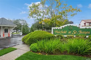 201 Bentley Ct E, Saint James, NY 11780 - Photo 27