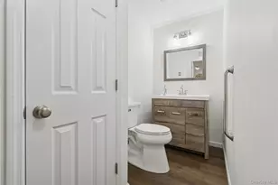 201 Bentley Ct E, Saint James, NY 11780 - Photo 15