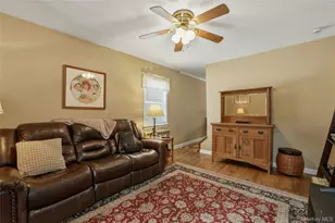 348 Carnation Ave, Floral Park, NY 11001 - Photo 9