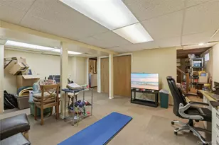 348 Carnation Ave, Floral Park, NY 11001 - Photo 19