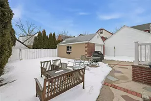 348 Carnation Ave, Floral Park, NY 11001 - Photo 19