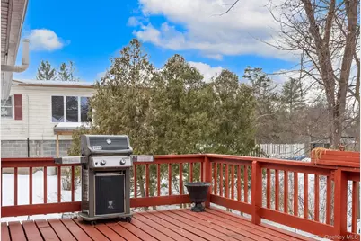 538 Mountain View Avenue, Hurley, NY 12443 - Photo 9