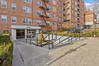 5425 Valles Avenue #3B, Bronx, NY 10471 - Photo 3