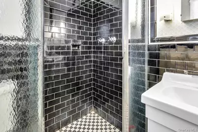 409 Titus Way, East Williston, NY 11596 - Photo 29