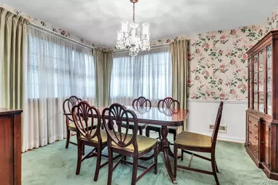 409 Titus Way, East Williston, NY 11596 - Photo 9