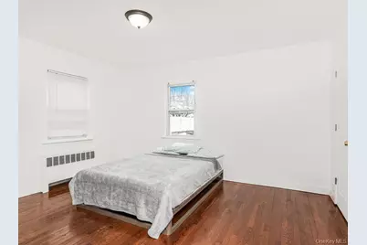 2096 Central Park Avenue, Yonkers, NY 10710 - Photo 7