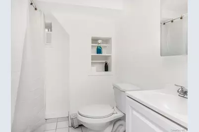 2096 Central Park Avenue, Yonkers, NY 10710 - Photo 13