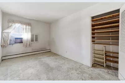 425 Old Courthouse Road, Manhasset Hills, NY 11040 - Photo 15