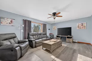 16 Darlene Dr, Poughkeepsie, NY 12601 - Photo 3