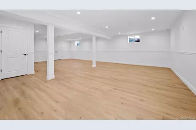 294 Curtis Avenue, Carle Place, NY 11514 - Photo 25