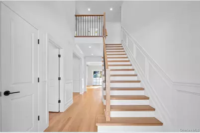 294 Curtis Avenue, Carle Place, NY 11514 - Photo 13