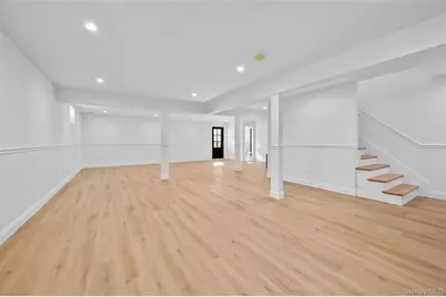 294 Curtis Avenue, Carle Place, NY 11514 - Photo 29