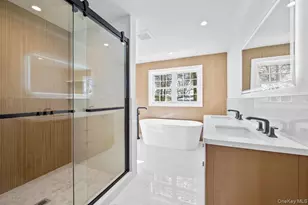 294 Curtis Ave, Carle Place, NY 11514 - Photo 19