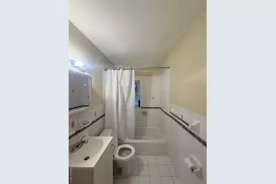 33 Kingston Avenue #1ST Floor, Floral Park, NY 11001 - Photo 5