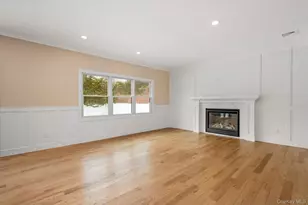 3356 Carrollton Ave, Wantagh, NY 11793 - Photo 17