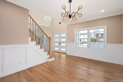 3356 Carrollton Avenue, Wantagh, NY 11793 - Photo 7