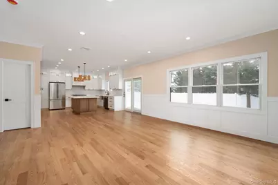 3356 Carrollton Avenue, Wantagh, NY 11793 - Photo 19