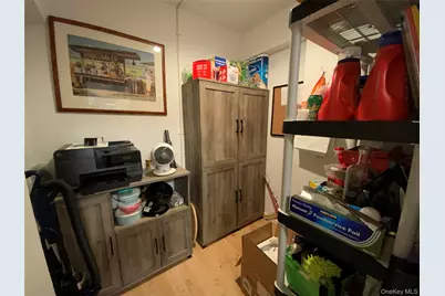 27110 Grand Central Parkway #31Y, Floral Park, NY 11005 - Photo 9