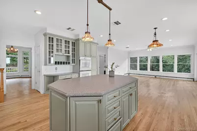 10 Soluri Lane, Tomkins Cove, NY 10986 - Photo 9