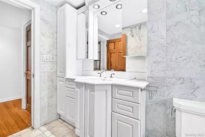 24 Old Knollwood Road, White Plains, NY 10607 - Photo 15