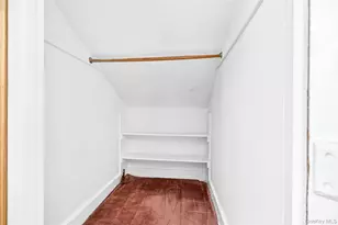 24 Old Knollwood Rd, White Plains, NY 10607 - Photo 25