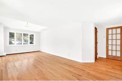 24 Old Knollwood Road, White Plains, NY 10607 - Photo 11