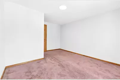 24 Old Knollwood Road, White Plains, NY 10607 - Photo 23