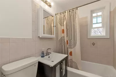 22455 Kingsbury Avenue #B, Oakland Gardens, NY 11364 - Photo 7