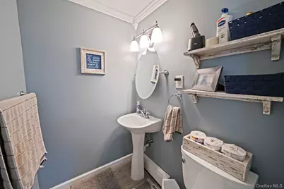 9 Allegheny Drive E, Farmingville, NY 11738 - Photo 17