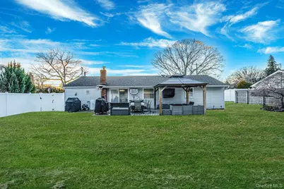 9 Allegheny Drive E, Farmingville, NY 11738 - Photo 31