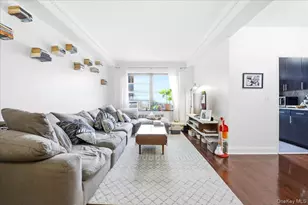 99-60 63rd Rd, Rego Park, NY 11374 - Photo 9