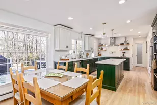 277 River Rd, Saint James, NY 11780 - Photo 17