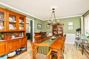 277 River Rd, Saint James, NY 11780 - Photo 9