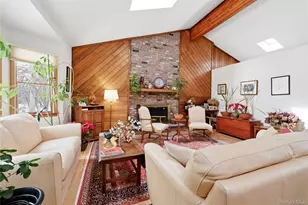 318 B Mill Rd, Manorville, NY 11949 - Photo 7