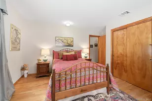 318 B Mill Rd, Manorville, NY 11949 - Photo 13