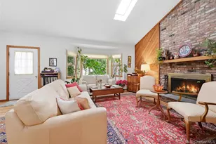 318 B Mill Rd, Manorville, NY 11949 - Photo 5