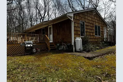 318-B Mill Road, Manorville, NY 11949 - Photo 27