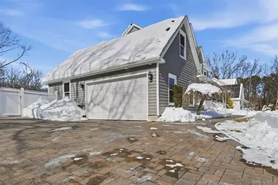 106 Park Avenue, Miller Place, NY 11764 - Photo 3