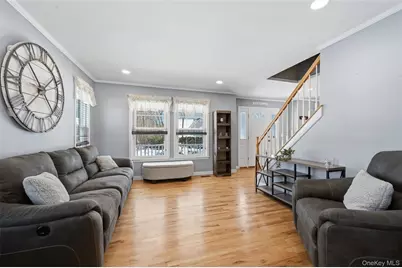 106 Park Avenue, Miller Place, NY 11764 - Photo 13